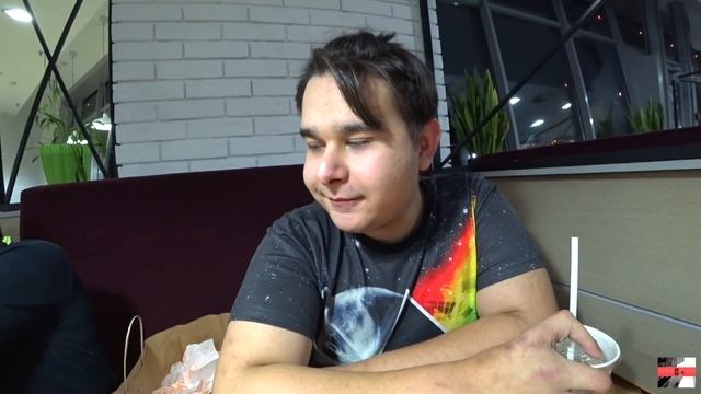 СЪЕШЬ ИЛИ ПЛАТИ ФУД ЧЕЛЛЕНДЖ / СЪЕЛ 20 БУРГЕРОВ ЗА 2000 РУБЛЕЙ / ЗАПРЕТ ФОТО В МАКДОНАЛЬДС смотреть онлайн