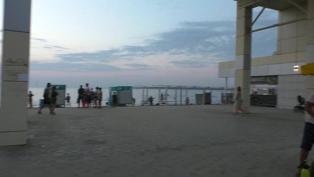 Анапа 2022 / Отдыхающим негде гулять в Анапе ? Что происходит ? смотреть онлайн