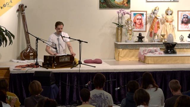 Kali Durge Namo Namah with Ishwara смотреть онлайн