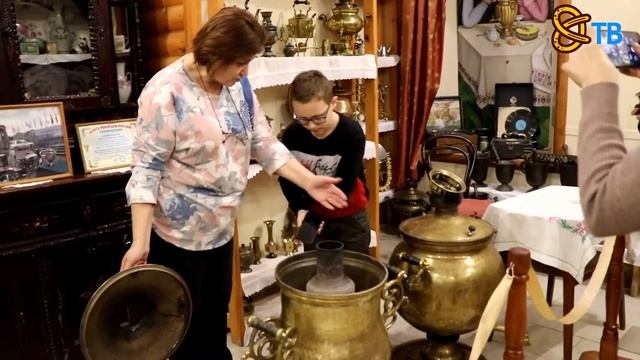 Мир профессий Экскурсовод смотреть онлайн