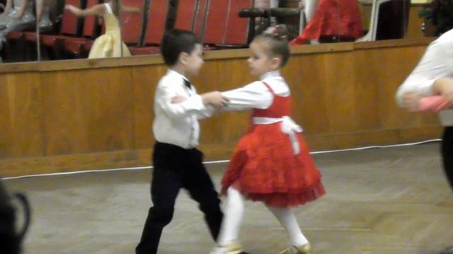 День СВЯТОГО НИКОЛАЯ. БАЛЬНЫЕ ТАНЦЫ. ПЕРВОЕ в жизни ВЫСТУПЛЕНИЕ. ПОДАРКИ смотреть онлайн