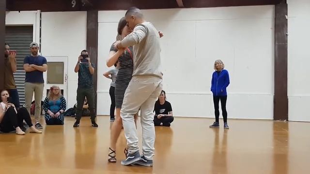 Reverson Costa & Kate Treweek - Kizomba Dance Video смотреть онлайн