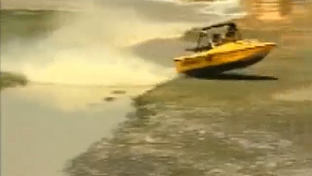 Аварии с лодками смотреть онлайн