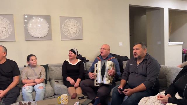 НОВОЕ ! Оставь меня Боже хотя бы на год ! Вадим Помотару аккордеон смотреть онлайн