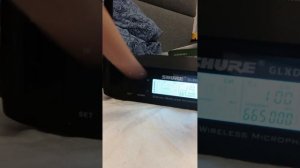 Как менять частоту работы радиосистемы SHURE GLXD4