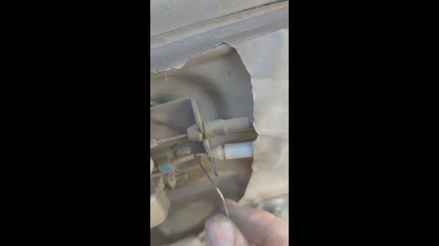 Двери Хундай Траджет не открывается