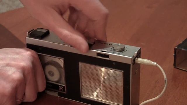 Портативный магнитофон Sanyo Micro-Pack 35 - Portable tape recorder смотреть онлайн