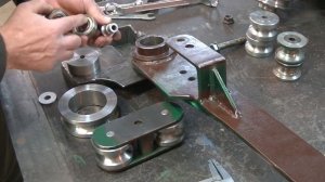 Трубогиб для круглой трубы своими руками. Один из лучших ручных вариантов.