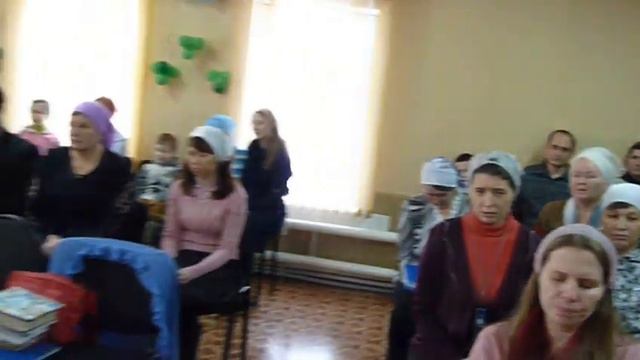 Молодые седца поют псалом "Звёзды мира..." смотреть онлайн