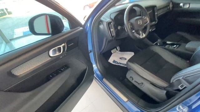 VOLVO XC40 R DESIGN T5 AWD BELÍSSIMO VEJA!!! смотреть онлайн