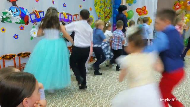 Выпускной в детском саду №2065 (26 мая 2017 года) смотреть онлайн