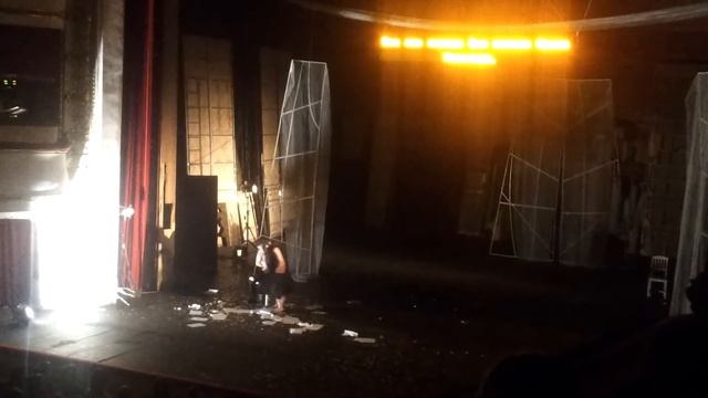Спектакль «Снег» в Театре им. Маяковского смотреть онлайн