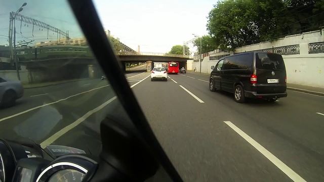 Как в меня попал камешек... how I catch stone under the wheel смотреть онлайн