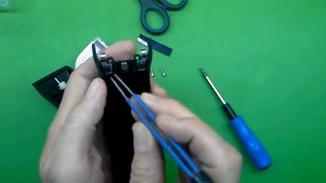 Как разобрать и отремонтировать машинку для стрижки волос Moser ChromStyle Pro 1871 Li+ 1871-0071 7 смотреть онлайн