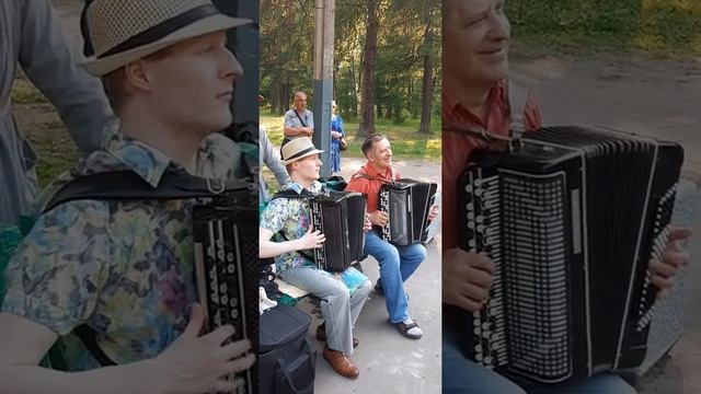 Задорная пляска Елецкого в Удельном Парке смотреть онлайн