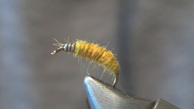 Как связать мушку на хариуса личинка ручейника вязание мушек смотреть онлайн