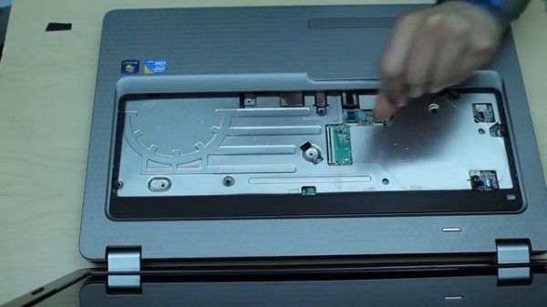 HP G72 G72-B60US Laptop disassembly remove motherboard/hard drive/ram/fan etc.