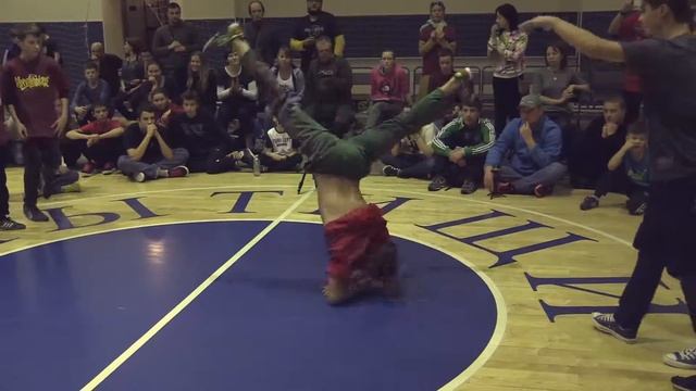 open 2x2 - D-Way и Барс vs. Holy & Lotus - Фестиваль брейк данса Winter Jam vol.2 20151213 смотреть онлайн