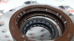 Сальник коленвала передний и задний Kubota D902 1587704140