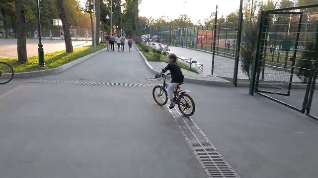 Best bike for 5-9 years old is Author Cosmic 20 It will take you far from home смотреть онлайн