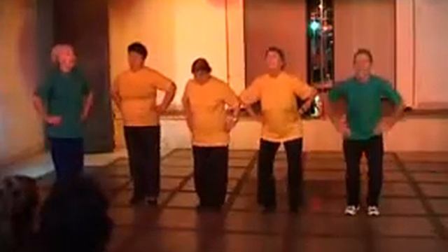 Бабушки жгут в день студента смотреть онлайн
