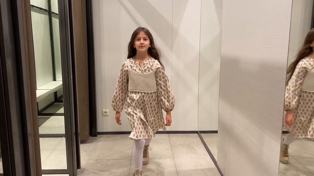 СТИЛИСТ В ПЕРЧАТКАХ: Детский шоппинг со стилистом в ZARA смотреть онлайн