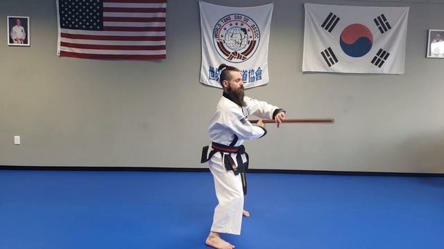 Korean Staff: Bong Hyung Sah Bu (Staff form #4) смотреть онлайн