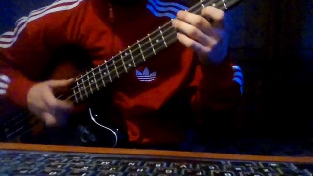 marcus miller "run for cover" solo from live under the sky concert, slap on epiphone t-bird bass смотреть онлайн