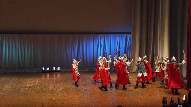 Хореографический ансамбль КоМИКС - Танец богатырей смотреть онлайн