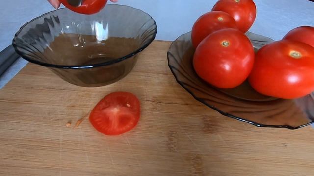 Помидоры с Чесноком. Помидоры Фаршированные Творожным Сыром и Чесноком. смотреть онлайн