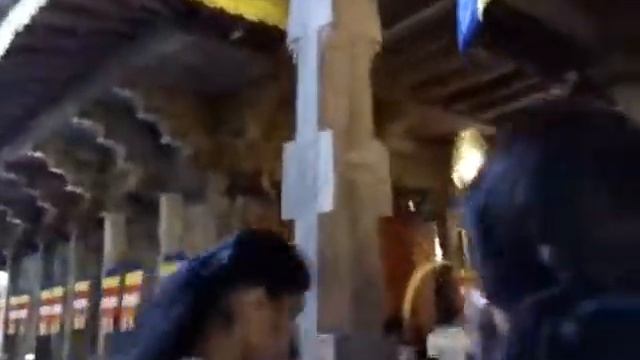 Храм Имени Зуба Будды Малигама в Канди смотреть онлайн
