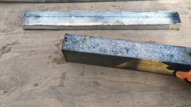 Простая кормушка для домашней птицы своими руками смотреть онлайн