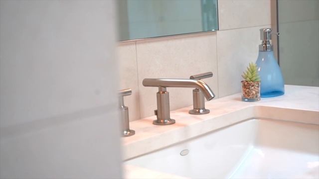 Tranquil Modern Marvel in Bellevue, Washington | Sotheby's International Realty смотреть онлайн