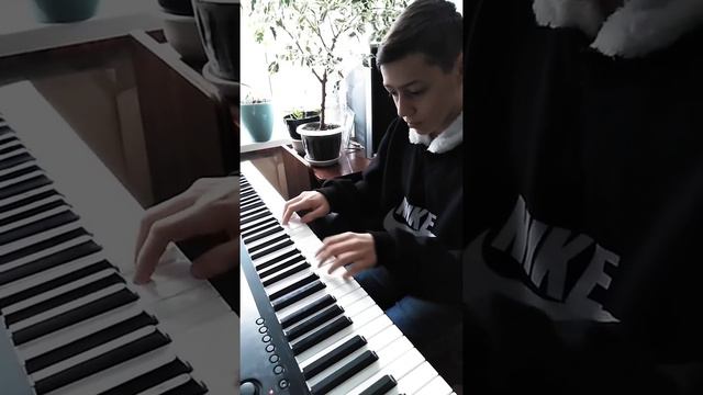 Маленькая ночная серенада смотреть онлайн