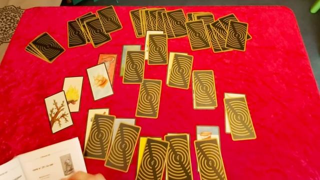 Tirage avec l'Oracle Gé: Méthode des 12 mois de l'année ( Que vous réserve les 12 mois à venir) смотреть онлайн