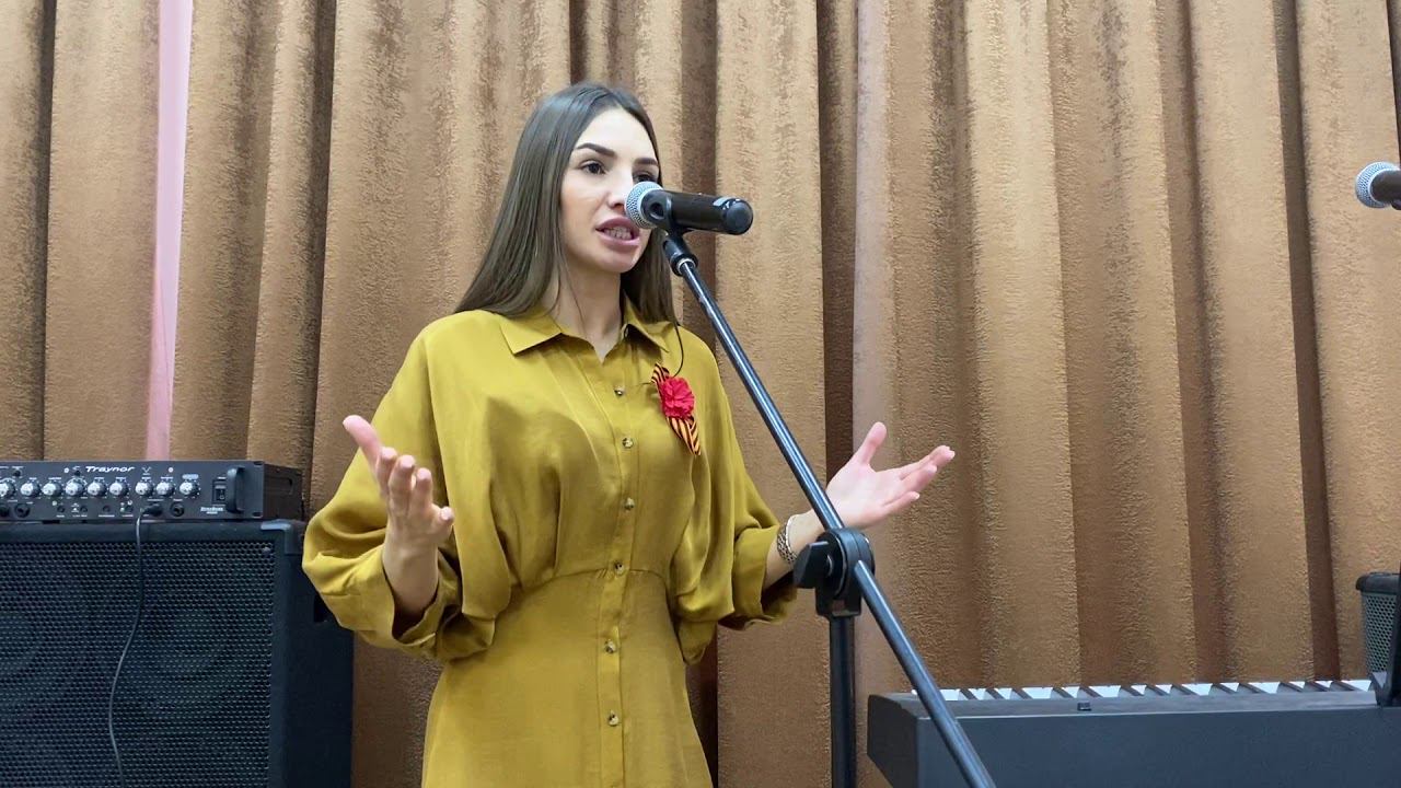 «Зажгите свечи». Исполняет солистка Музыкального шоу-театра «Премьера» Надежда Ковина. смотреть онлайн
