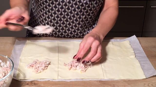 Самса с курицей из слоёного теста. Быстрый рецепт смотреть онлайн