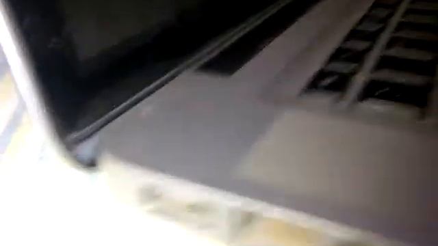 My 15" Macbook Pro Late 2008 Model Screen Problem смотреть онлайн