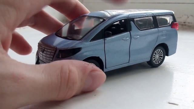 обзор на масштабную модель Toyota alphard 1:40 смотреть онлайн