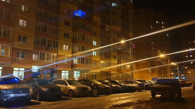 Полосы от источников света на фотографии. Световый полосы на фото Samsung Galaxy и Iphone. Брак ? смотреть онлайн