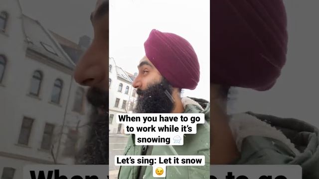 When you have to go work while it’s snowing | Let it snow ❄️ | Enjoying Snow ? смотреть онлайн