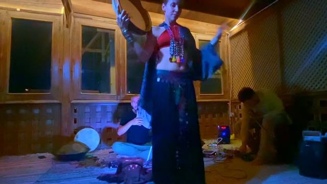 Космические S01E10 Перкуссия. Андрей Танзю, Карина Клавихо смотреть онлайн