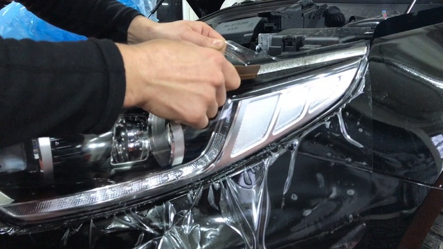 Kia Optima оклейка бронепленкой передней части авто капот, крылья, бампер, стойки, зеркала смотреть онлайн