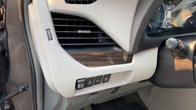 2015 Toyota Sienna Lancaster, Delaware, Columbus, Powell, Dublin, OH G21293B смотреть онлайн