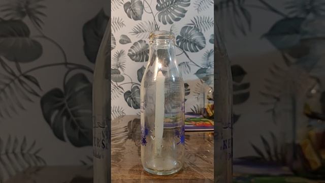Magic.. How to burn a ?️ candle under water ? #magic #magictricks смотреть онлайн