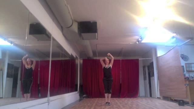 Toronto Flamenco dancer Anjelica Scannura performs her Student Farruca Choreography смотреть онлайн