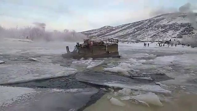 ГТТ, река и лёд. смотреть онлайн