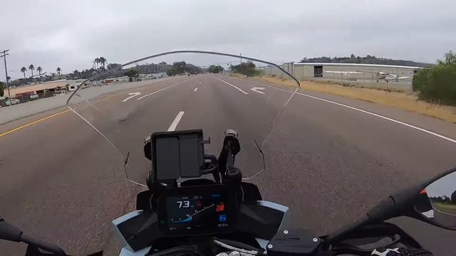 2020 BMW S 1000 XR Review | MC Commute смотреть онлайн