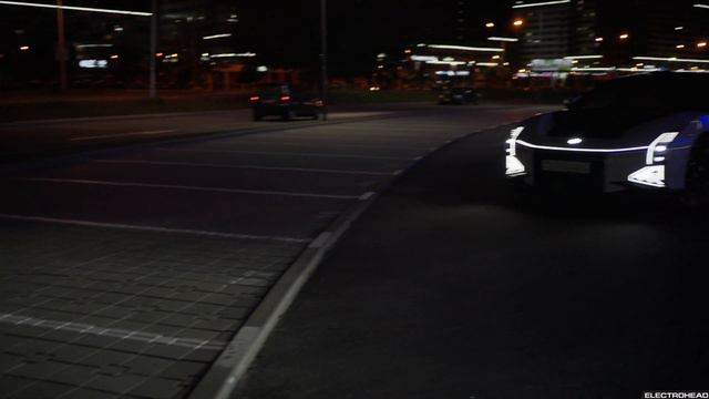 HiPhiZ развлекается. #электрокар #автообзор #оптика #electriccar