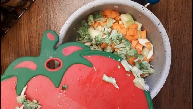 #ДетскоеПитание! Пюре из кабачков брокколи и морковью!!! смотреть онлайн